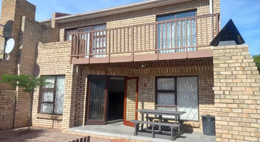 Tog Wat Villa Marie - Image 1