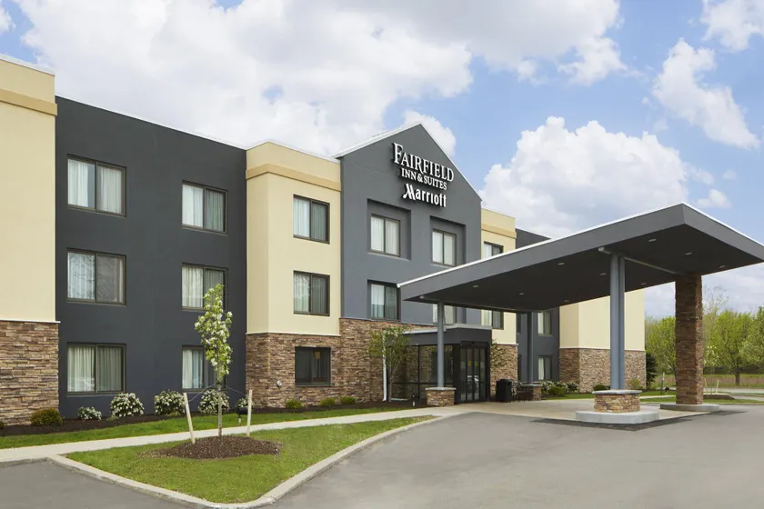 Fairfield Inn by Marriott Rochester East - Image 1