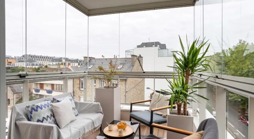 L'Air - Elégant 2 chambres avec loggia dans résidence de haut standing - Image 1