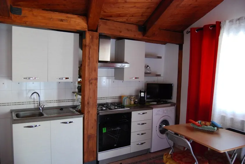 ***** La casa di Gio'- Appartamento Rustico Legno - Image 1