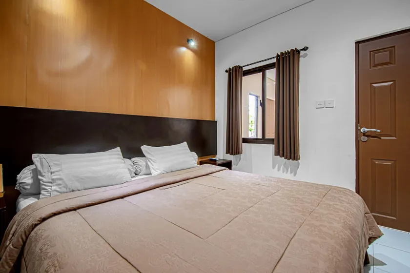 Hotel Mutiara Indah - Image 1