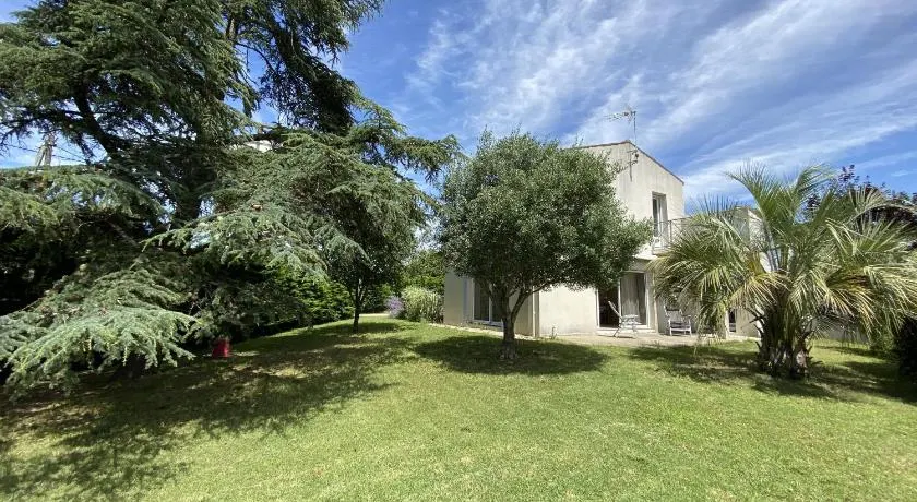 Villa Confortable à Fouras, Proche Mer, 3 Chambres, Terrasse, Jardin, WiFi - Image 1