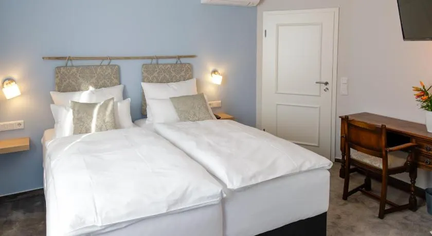 Hotel Brasserie Chaussee - Image 1