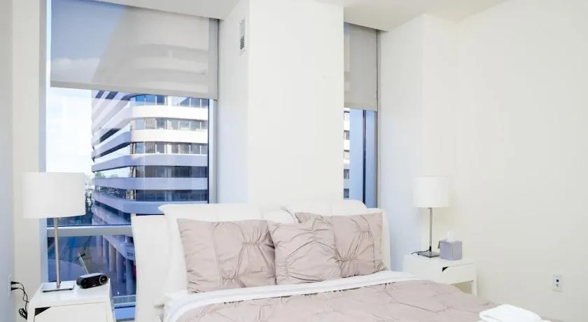 Arlington 2BR 2Ba Fully Furnished Apartment in Crystal City apts - Image 1