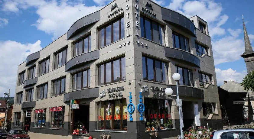 Hotel Montana - Image 1