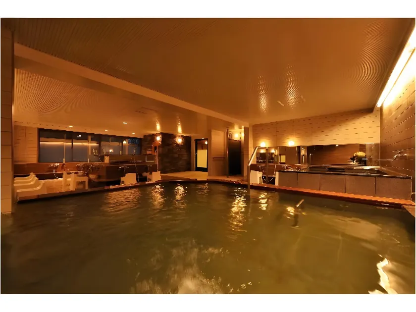 Shiga Park Hotel - Image 1