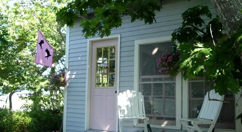 Off-The-Grid Cottage Rental with Beautiful Views on Crow Island, Maine - Image 1