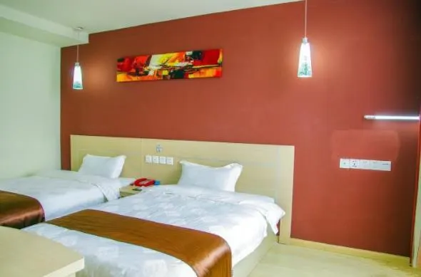 Thank Inn Hotel Sichuan Yibin Xijiao Road - Image 1