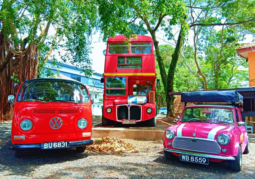 PD London Bus Retro Village - Image 1
