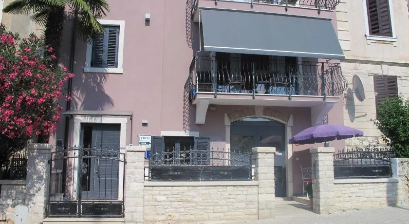 Kseni Accommodation - Image 1
