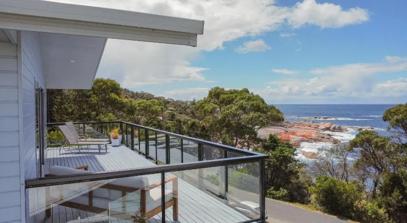 Suntrap Cove - you and the ocean - Image 1