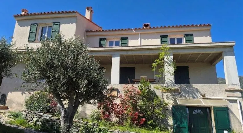 Villa Saint Jacques sur les hauteurs de Bastia - Image 1