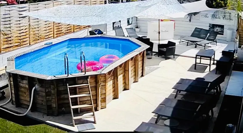 Maison avec piscine - Image 1