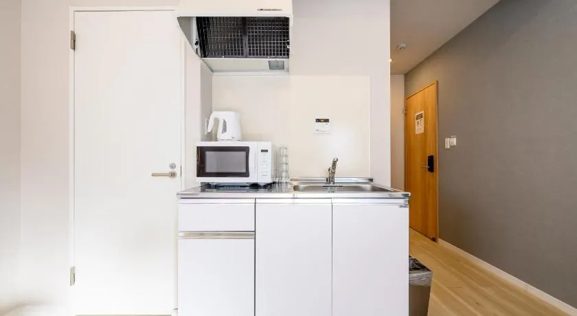 Kohoku Apartment - Image 1