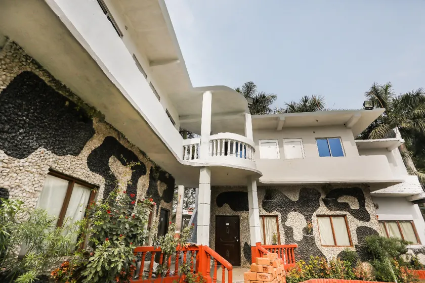 SPOT ON Soni Marriage Garden - Image 1