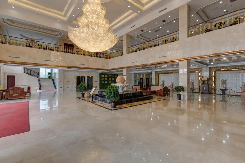 Sheng Shi Holiday Hotel - Image 1