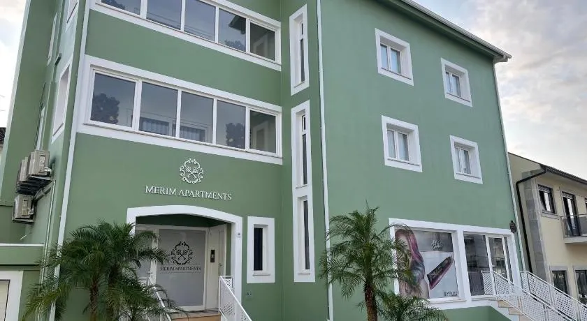 Merim Apartments - Image 1