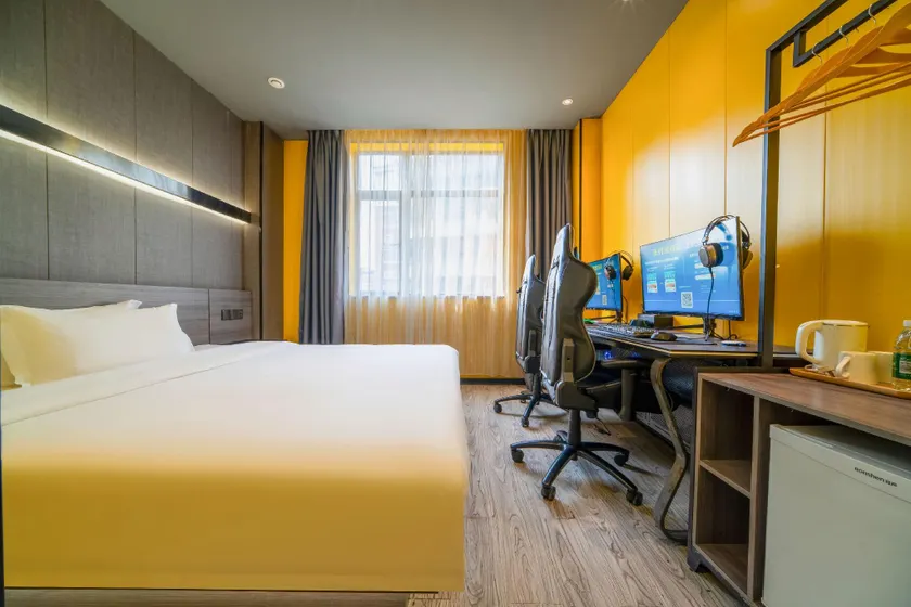 Shenghe Esports Hotel (County Center Branch) - Image 1