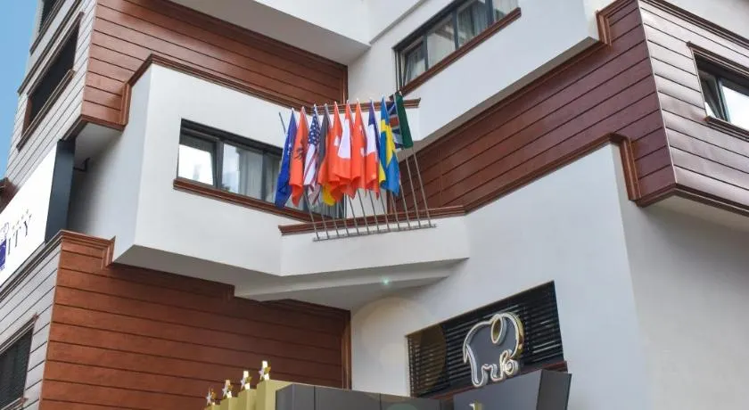 City Hotel - Image 1