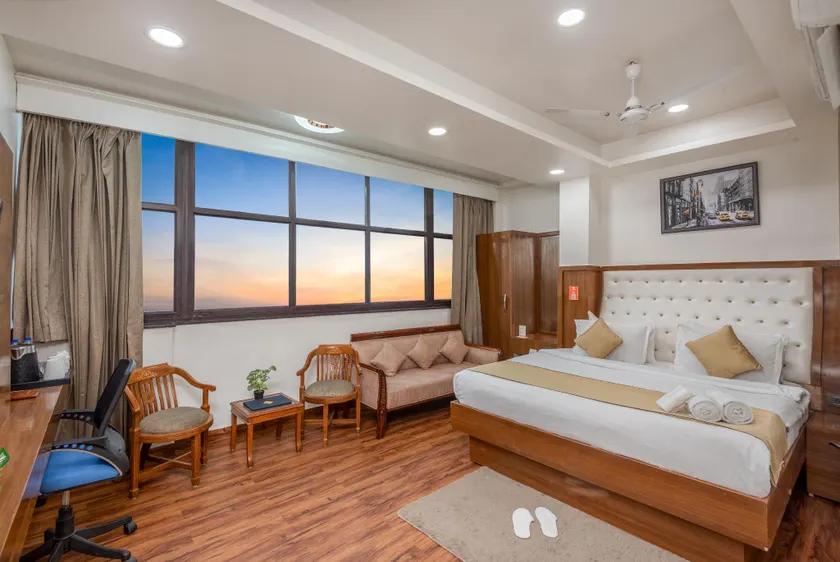 Hotel RK Residency Vasundhara Ghaziabad Delhi NCR - Image 1