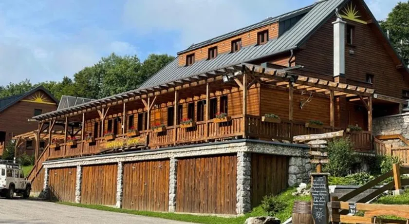 Inovecká Chata - Image 1