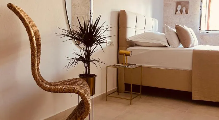 Oleander Apartment & Room Centar - Image 1