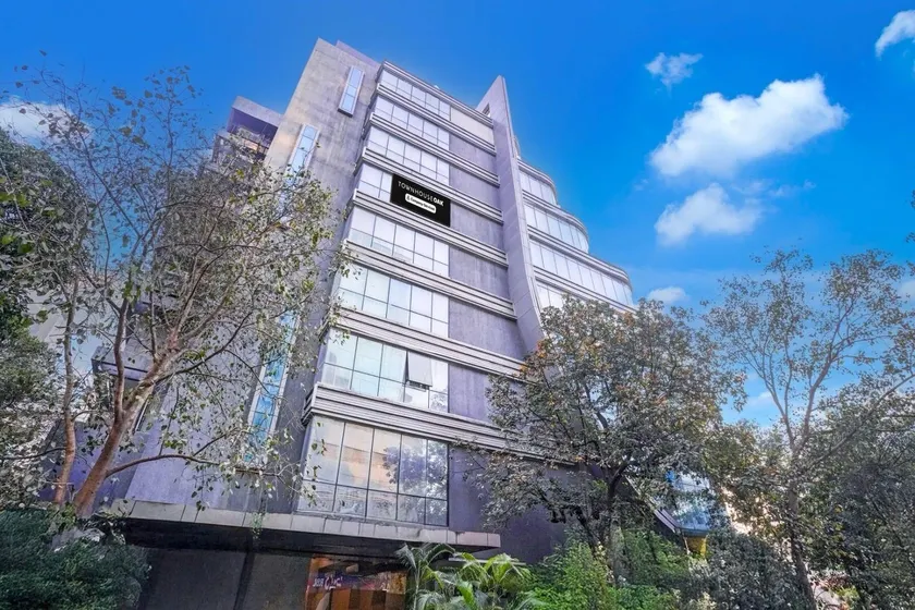 Townhouse Oak Titvala Railway Junction Formerly Sai Dhan Residency - Image 1