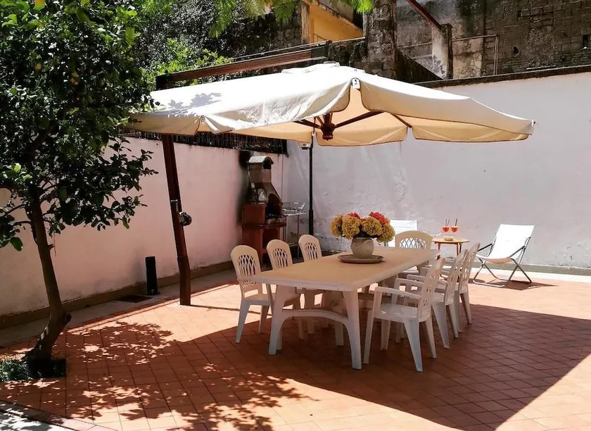 B&B Numero5 - Image 1
