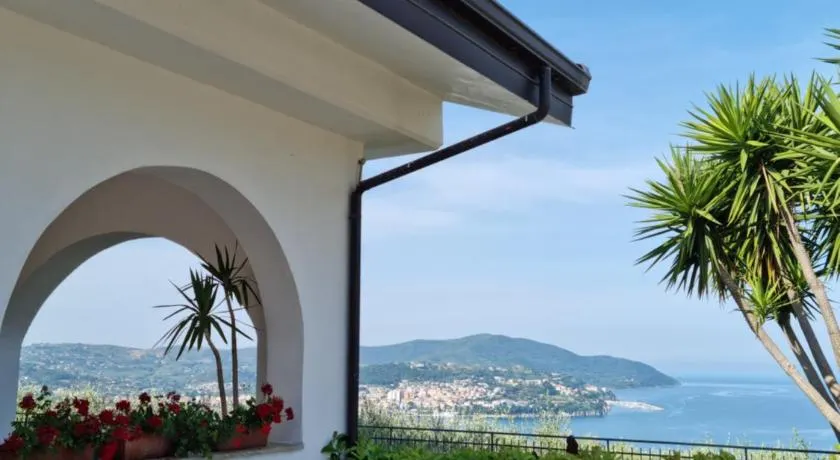 Qvattro stagioni panoramic suites - Image 1