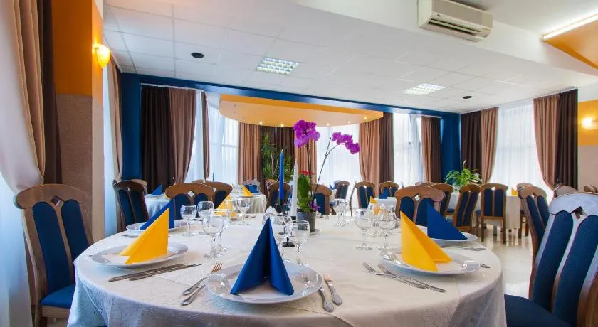 Motel Blue River Calimanesti - Image 1
