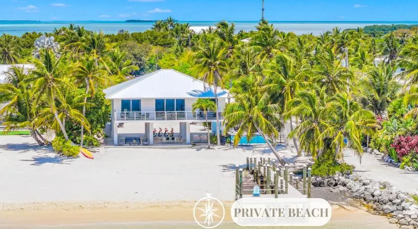 Private Beach Private overwater dock Heated Pool Mahi Key - Image 1