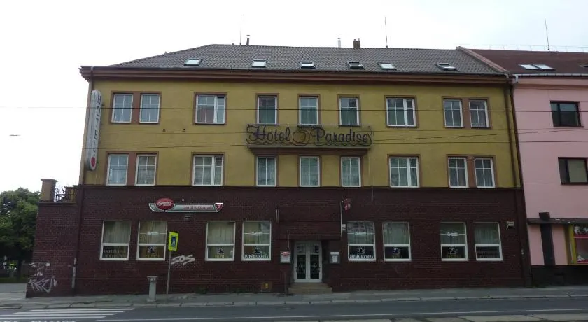 Hotel Paradise - Image 1