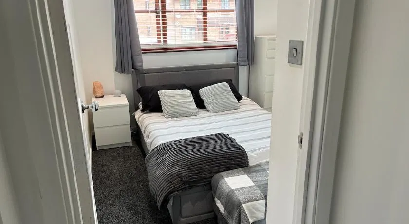 Luxury modern flat - Image 1