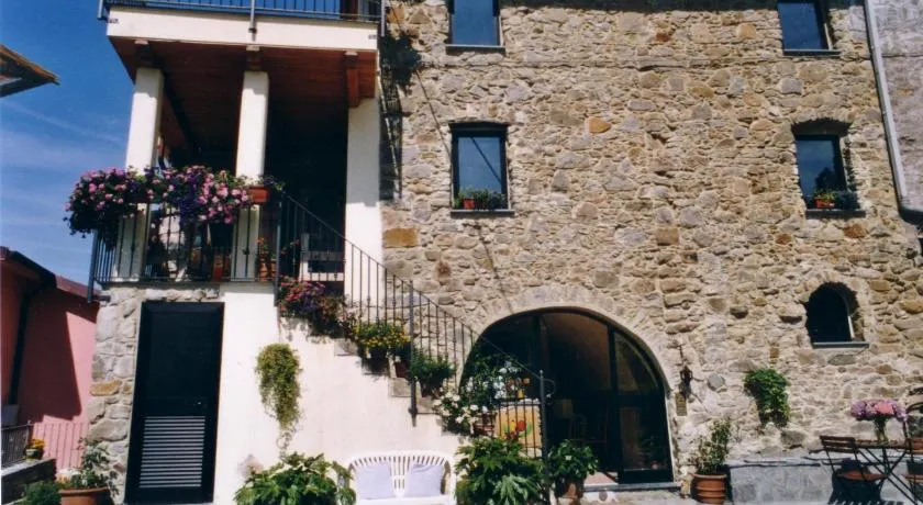 B&b Il Tulipano - Image 1