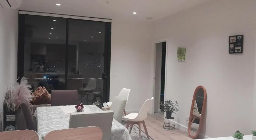 Cataley's private appartment - Image 1