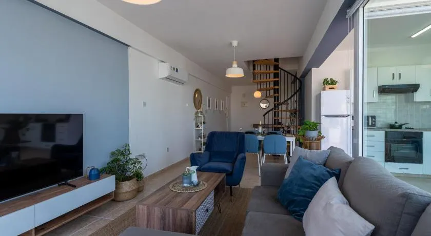 Chloris 3- Bedroom Apartment W/Pool in Larnaca - Image 1