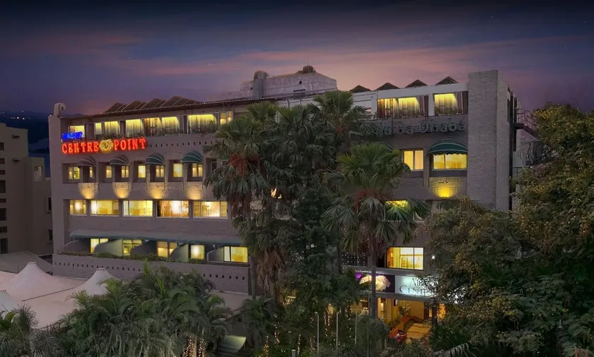 Hotel Airport Centre Point - Image 1