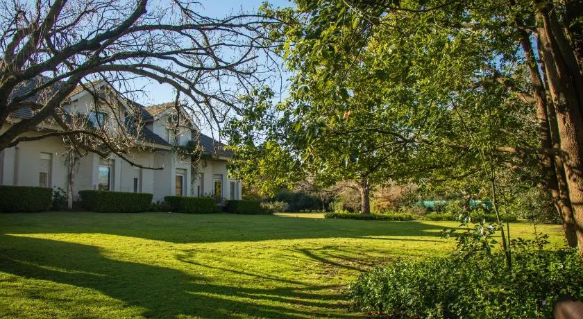 Quimera Lodge - Image 1