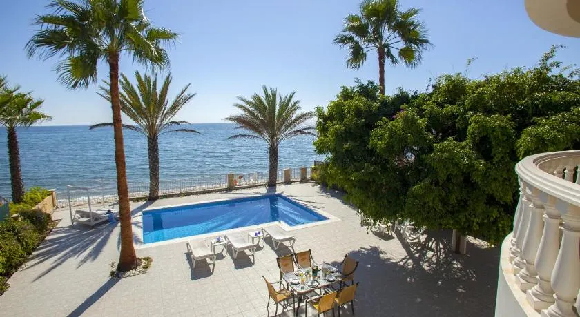 Meneou Beachfront Villa Sunset - Image 1