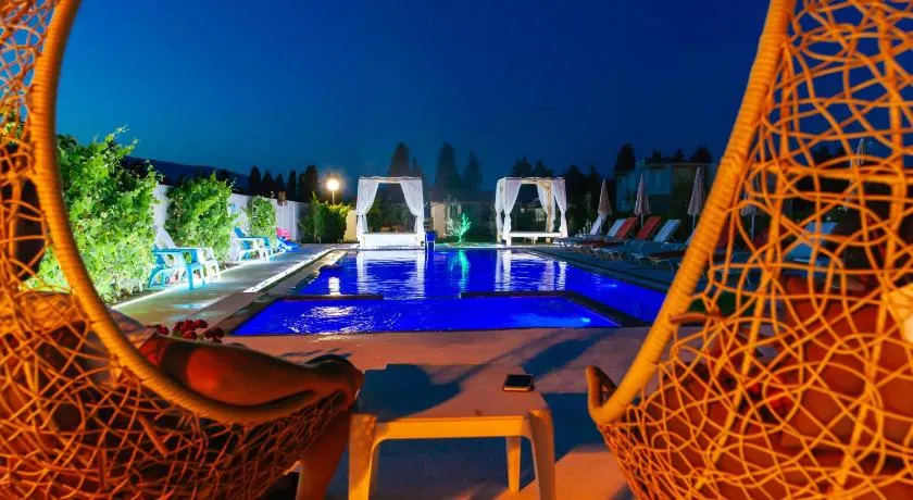 Apartments Paradise - Image 1