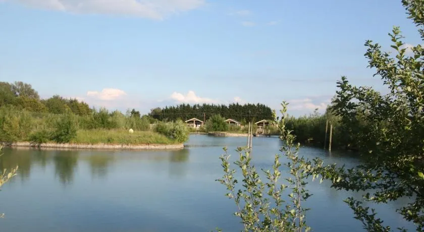 Waterside Lodges Cambridge - Image 1
