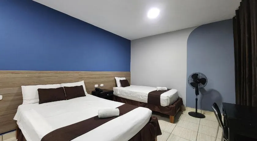 Hotel Villa del Sol - Image 1