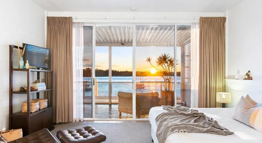 Bay Breeze Boutique Accommodation - Image 1