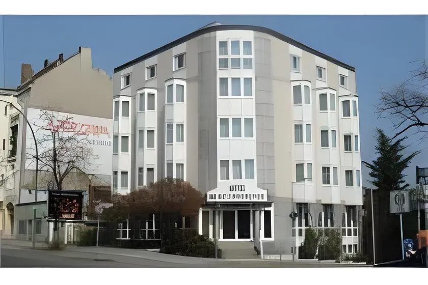 Hotel am Buschkrugpark - Image 1