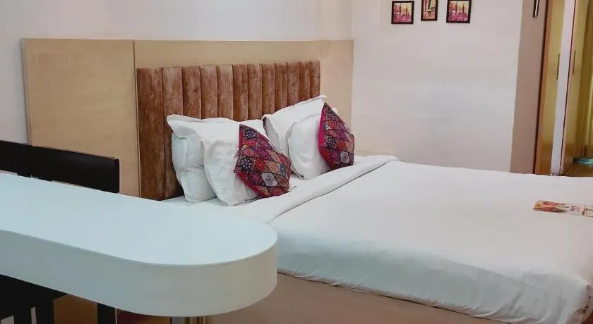 Cozy stay rooftop pool - Image 1