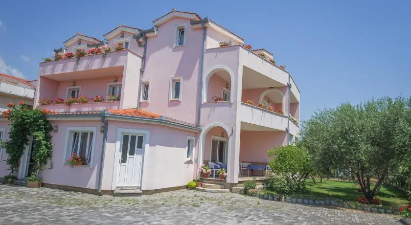 Guesthouse Helena - Image 1