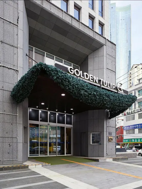 Golden Tulip Haeundae Hotel and Suites - Image 1