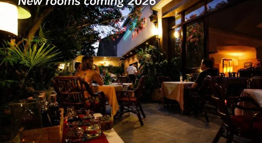 Rubin Kitchen&Wine Rooms - Image 1