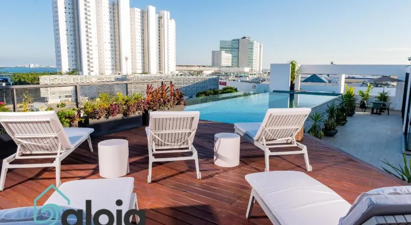 Torre Sofia Cancun - Image 1