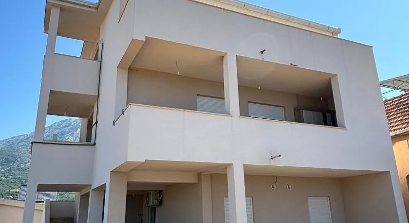 Apartmani Kula - Image 1